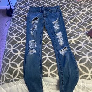 Distressed Blue Skinny jeans